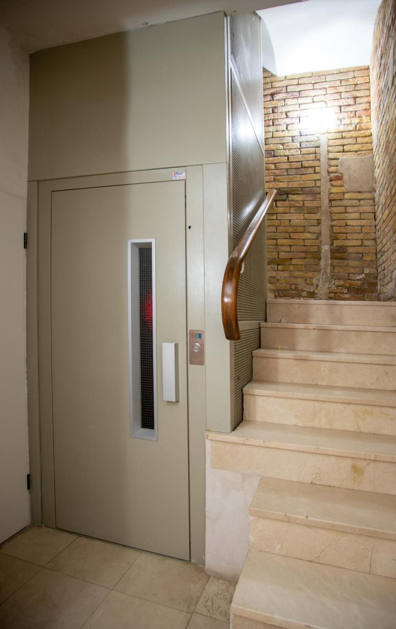Apartament Perebep De Linyola Buitenkant foto